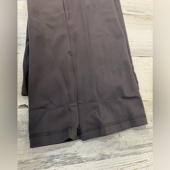 NWT Women's Bootcut Yoga Pants with Pockets Sz M or L - Picture 10 of 10